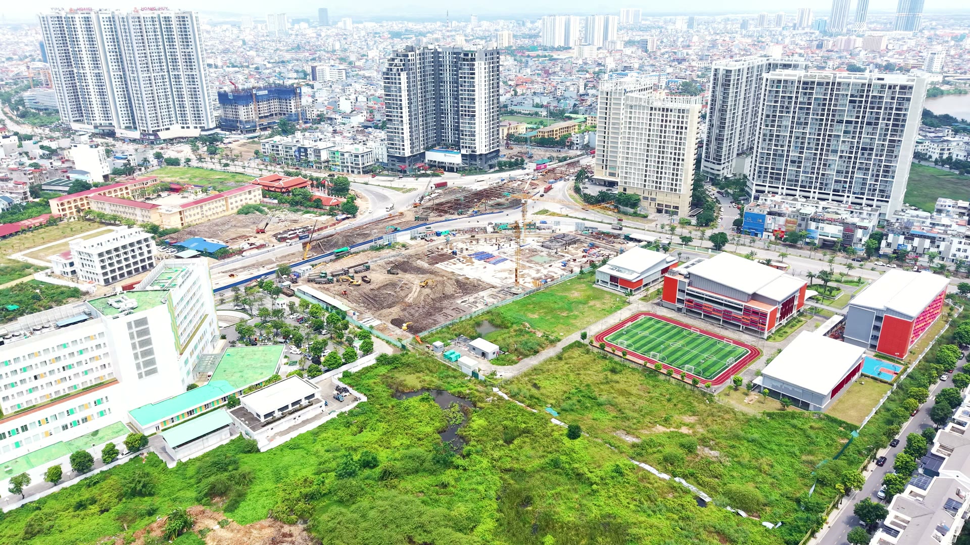 Khu dân cư và trường học dọc đường Võ Nguyên Giáp Hải Phòng nhìn từ trên cao