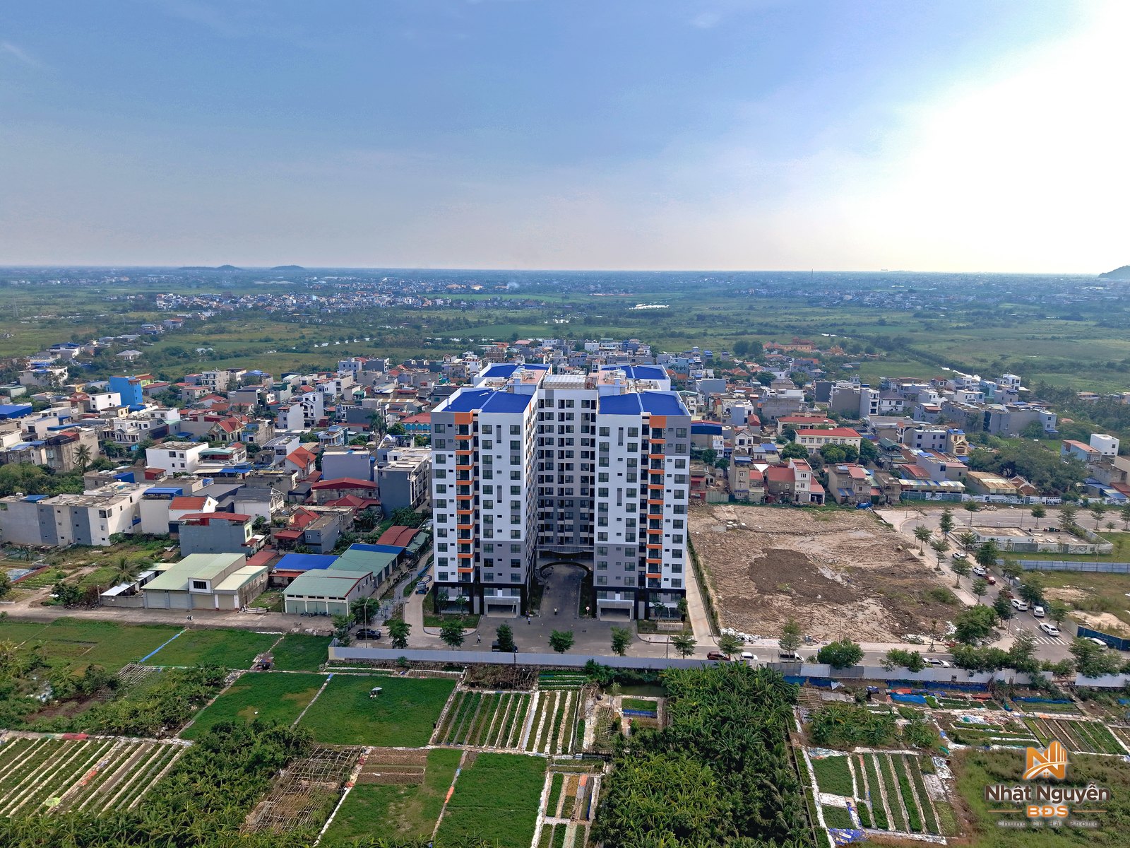 Ảnh flycam khu nhà ở xã hội Golden Point trên đường Bùi Viện, Đồng Hoà, Kiến An, gần điểm cuối tuyến Vành đai 2 Hải Phòng